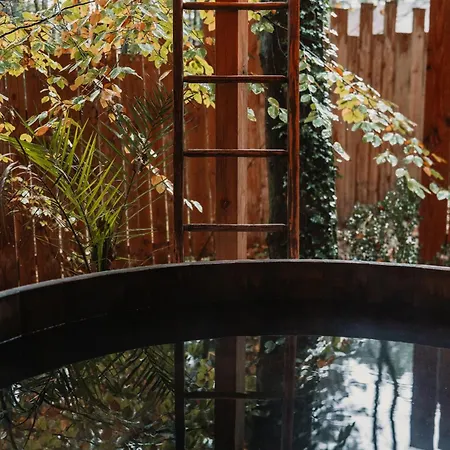 Bains De Foret - Cosy & 펜션